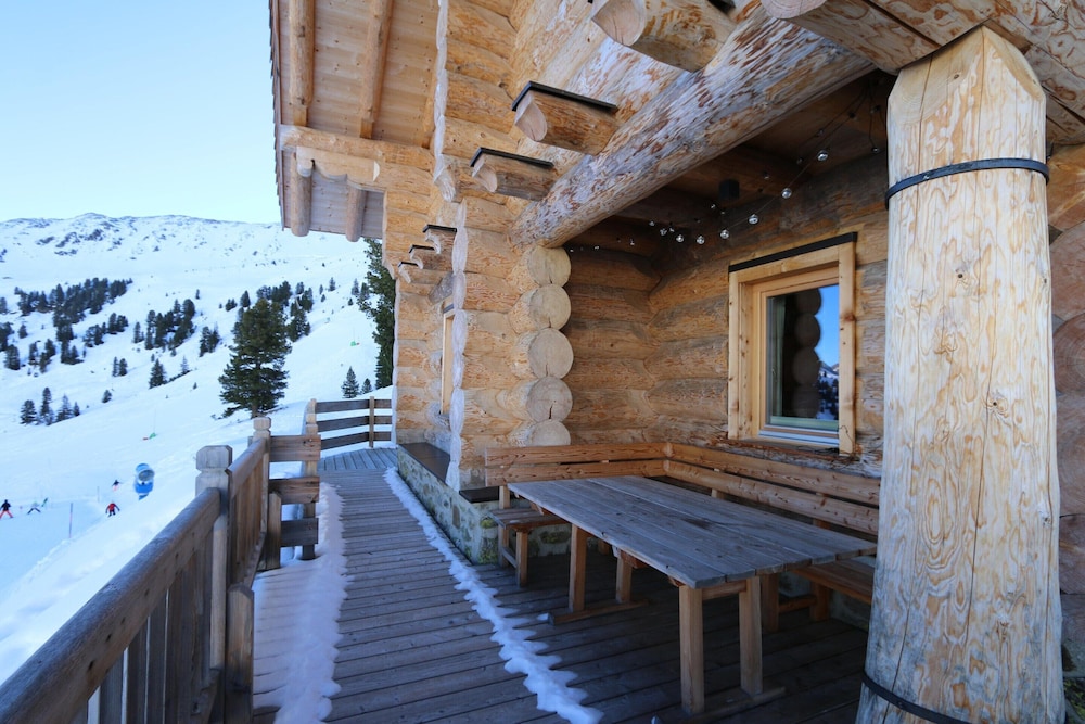 Chalet in Wildkogel With Ski-in/ski-out