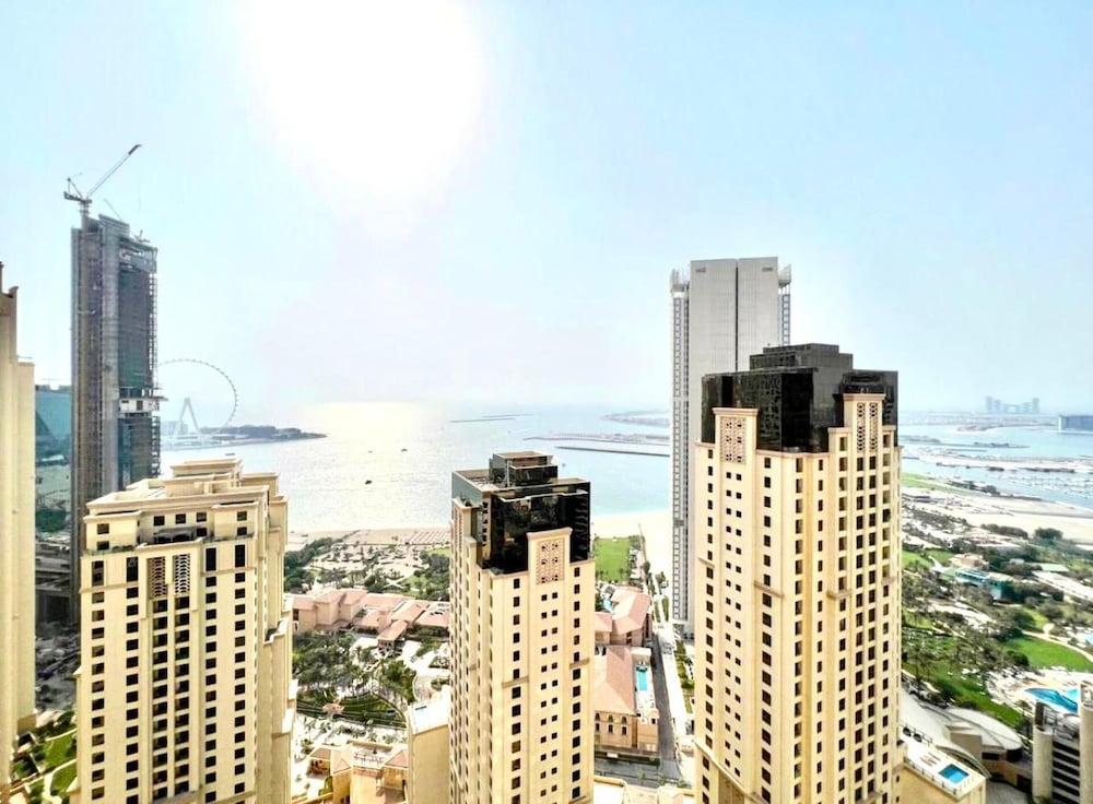 Large 4 Bedroom Sea View Jbr