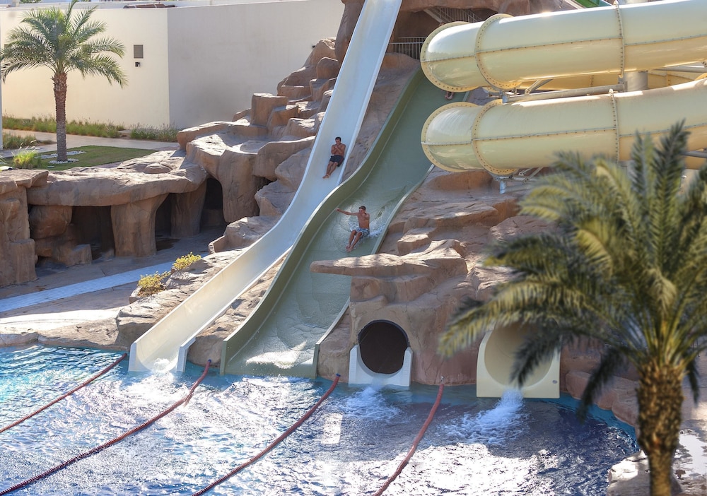 SENTIDO Reef Oasis Aqua Park Resort