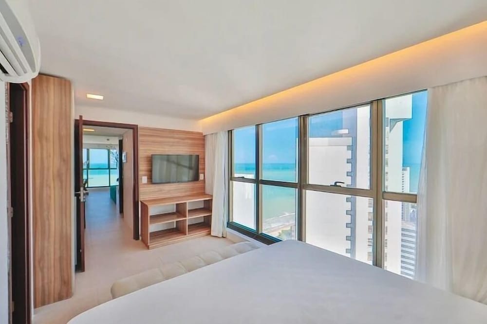 HY Beach Flats