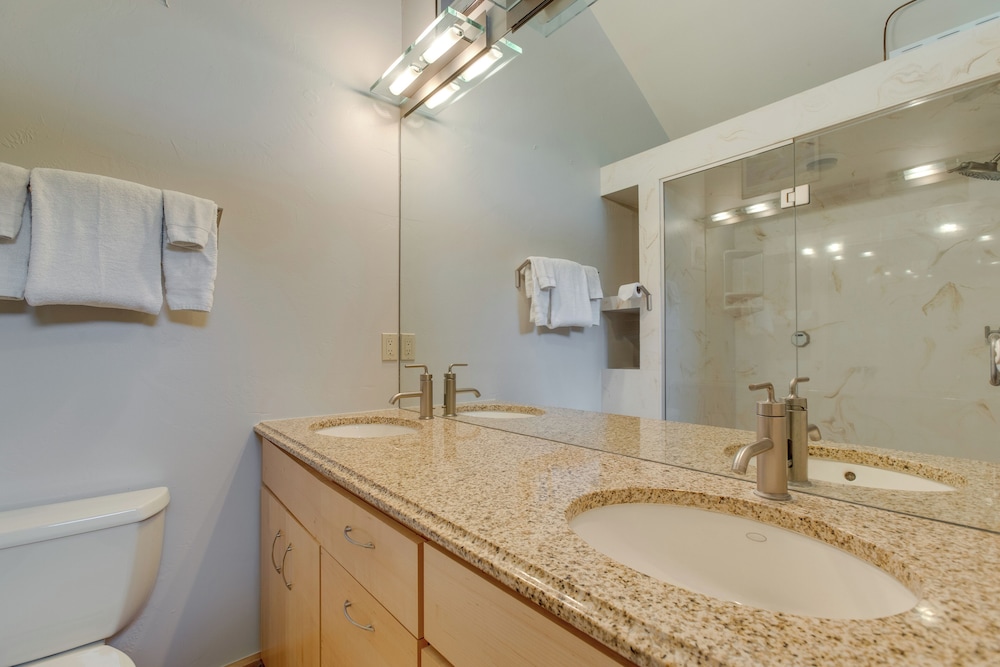 Fraser House w/ Mtn Views Near Winter Park! view 4