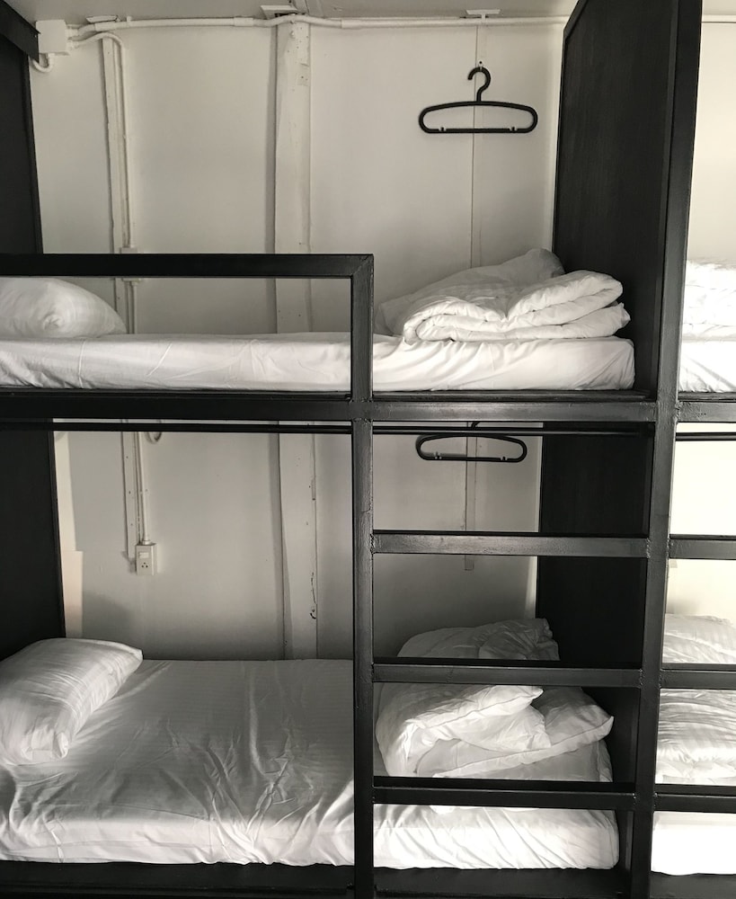 The Park Society - Hostel