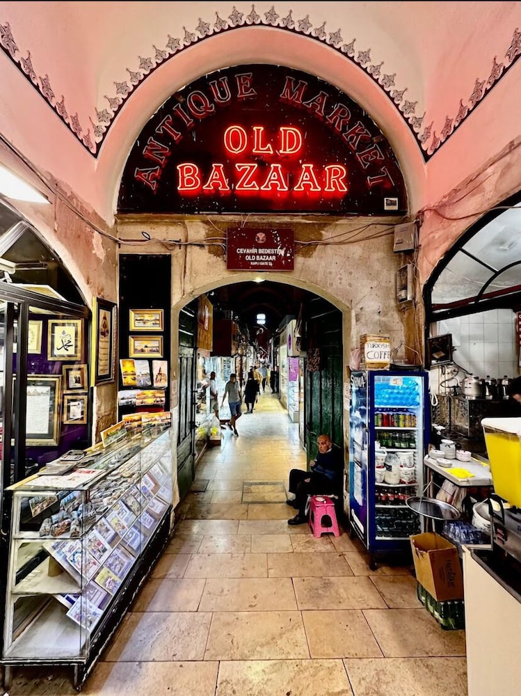 Grand Oral Otel - Image 39