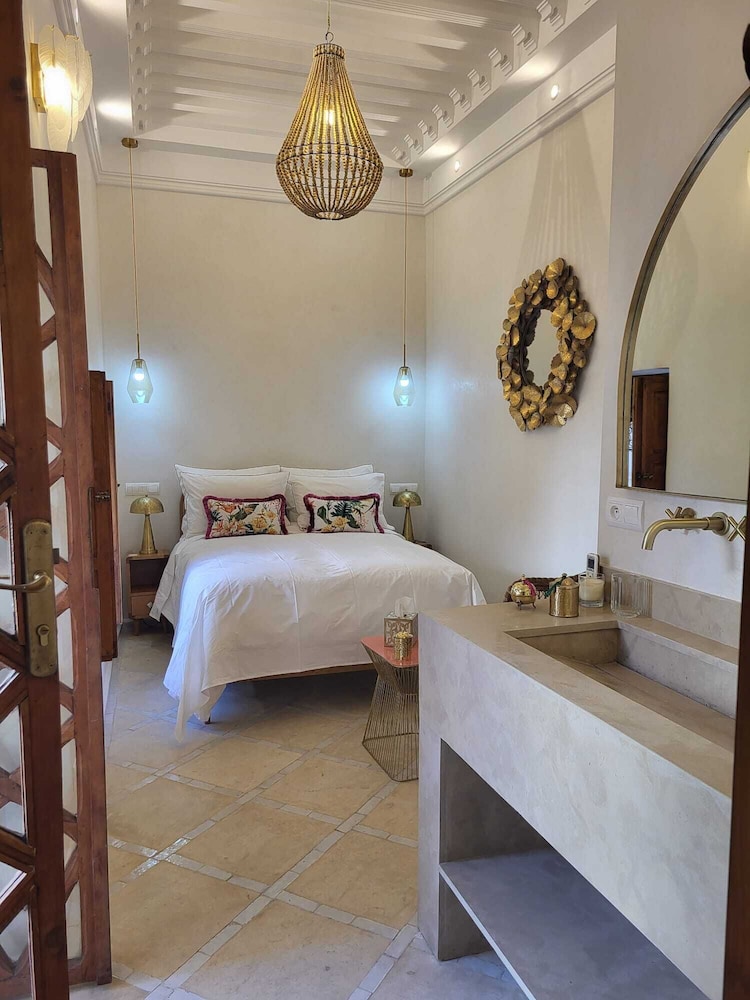 Riad LallaBaya