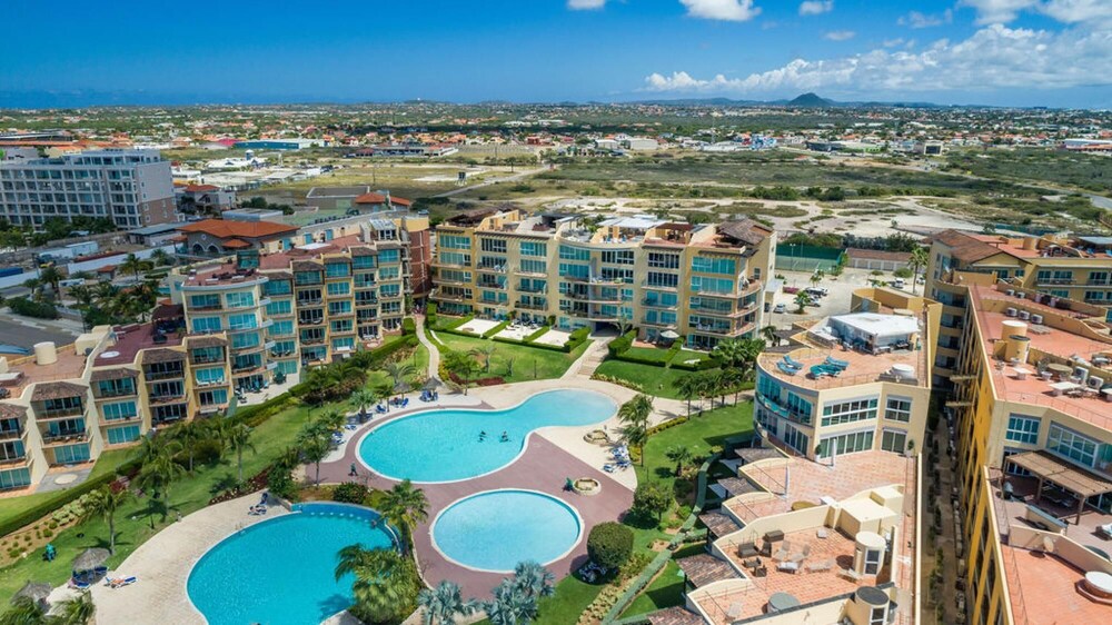 2BR 3BA Condo on Eagle Beach w Amazing Amenities