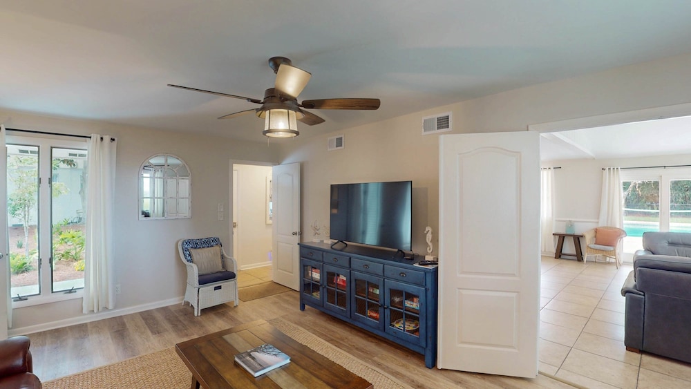 Porter Paradise 4 Bedroom Home