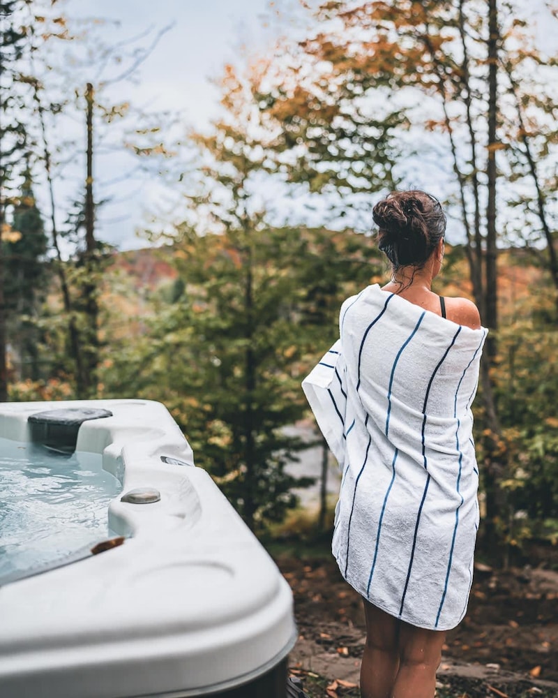 Warm Cabin in Nature With spa Sauna Citq 309153