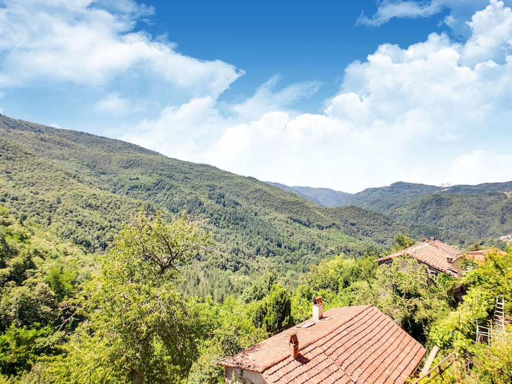 Farmhouse in Casoli Near Ski Slopes view 3
