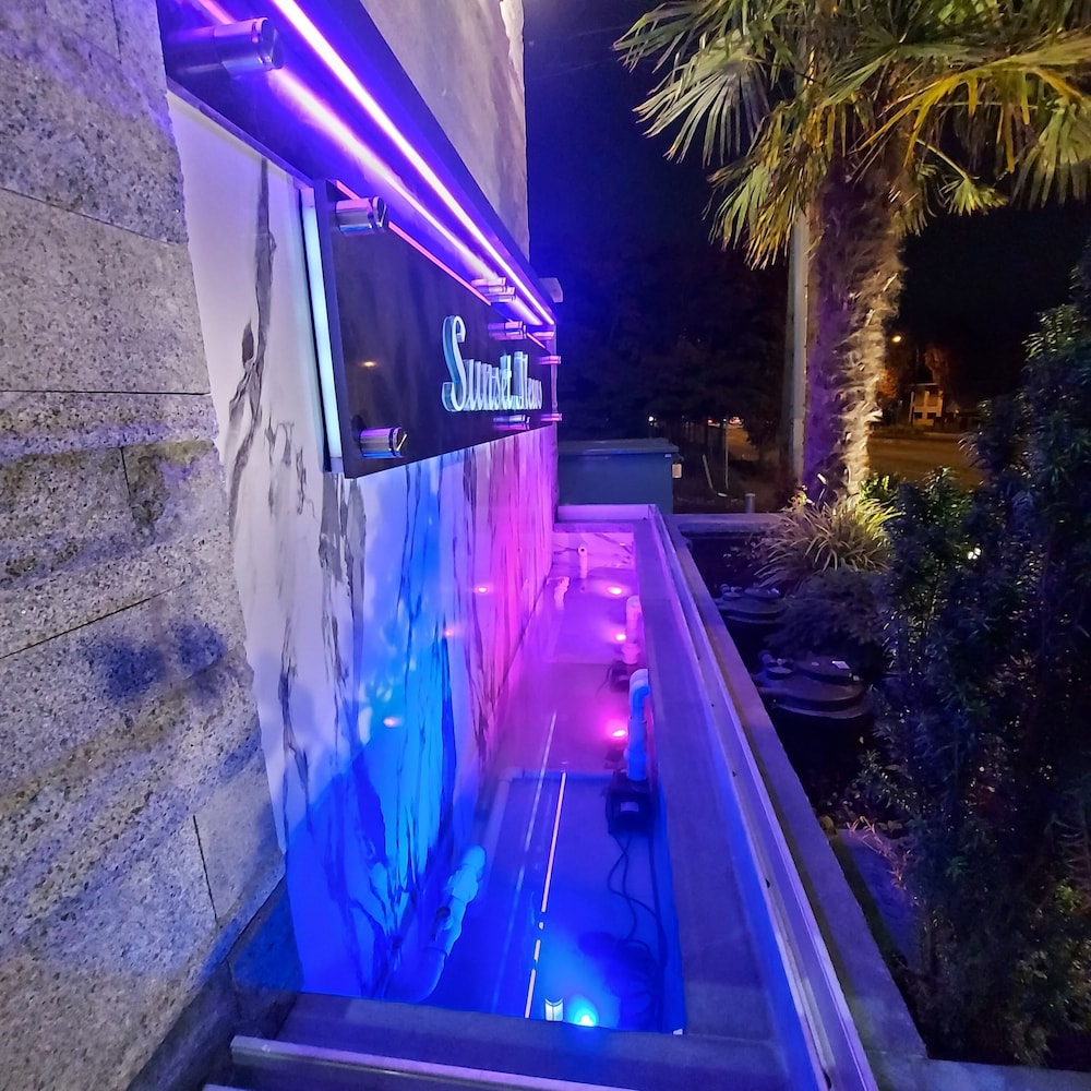 Sunset Mews Luxurious 3 Bed Townhouse