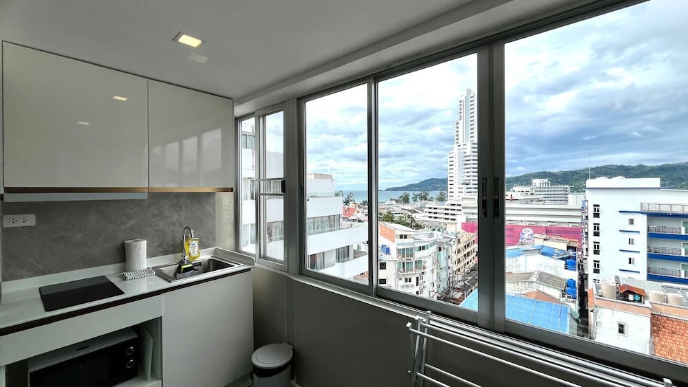 Heritage - Modern Studio Shared Pool, City Centre
