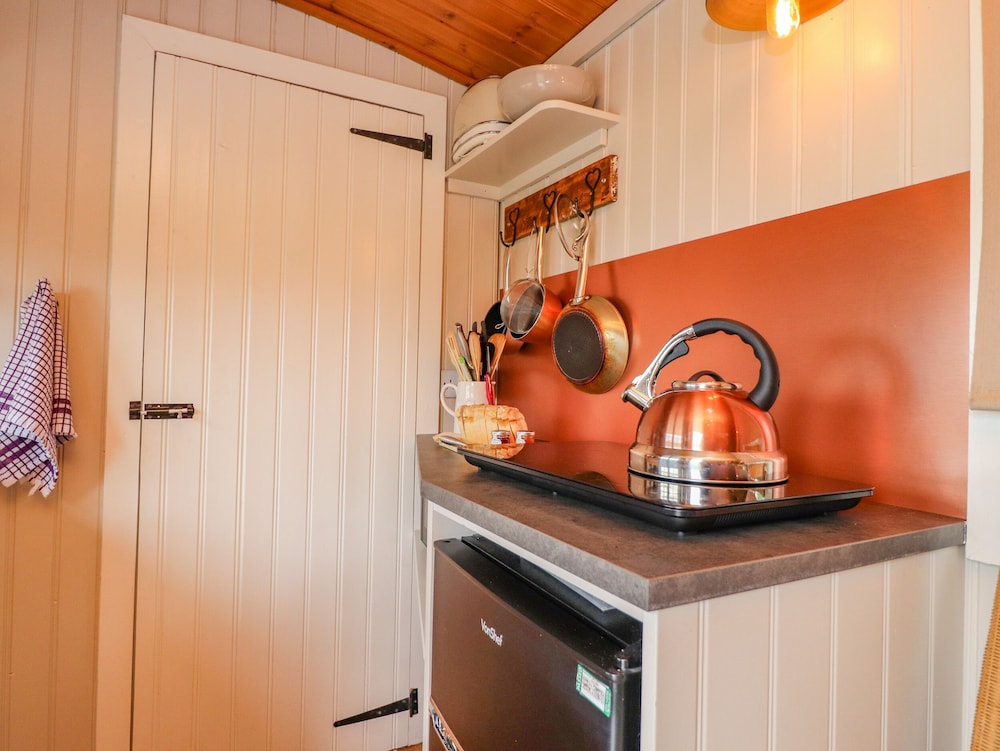 Heather Hut at Copy House Hideaway