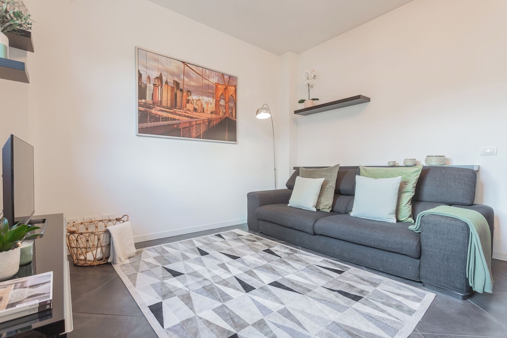Chiara's Apartment by Rent all Como