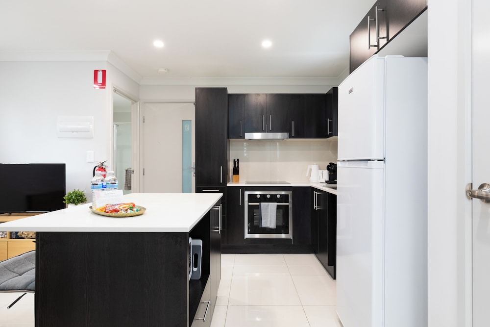 Smart Suites Self Check-in Apartments - 31 Freney
