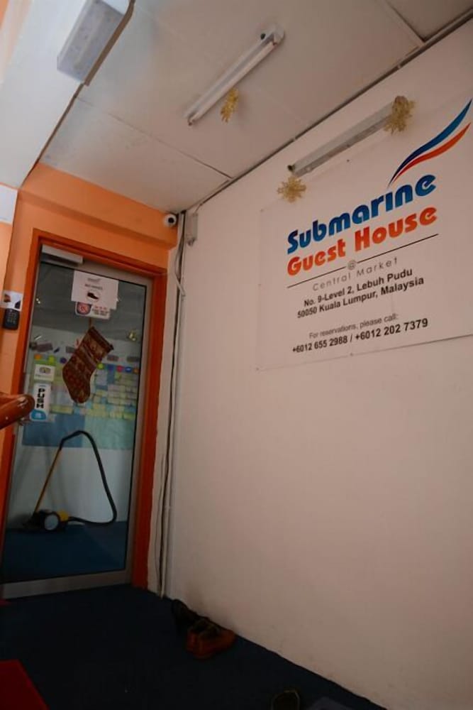 Submarine Guest House Central Market - Hostel