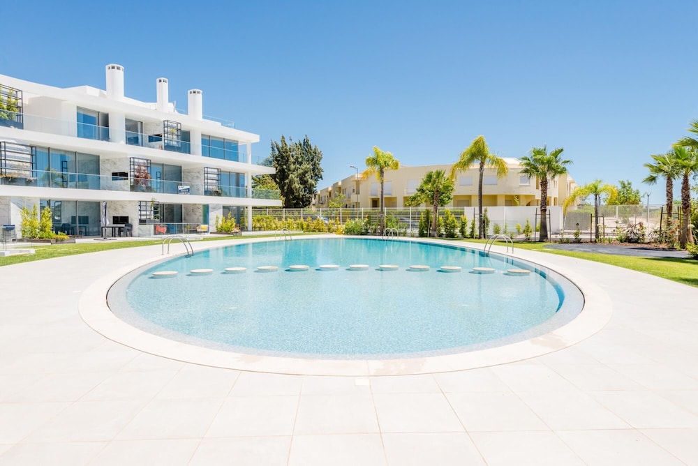 Lakes 24 at Praia da Falesia Vilamoura