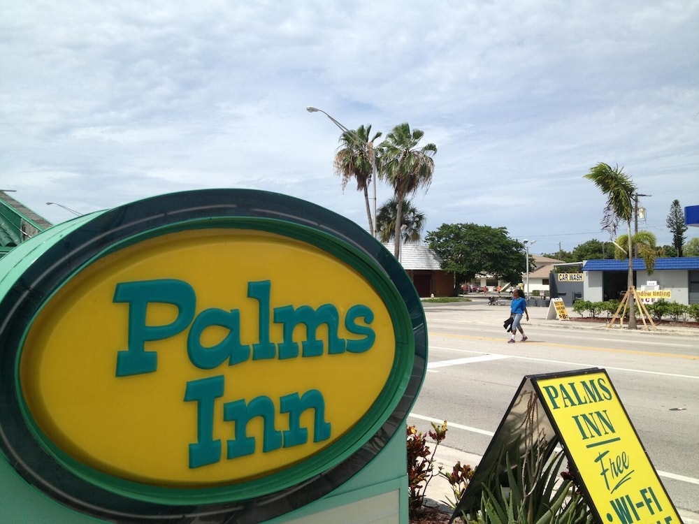 Palms Inn view 2