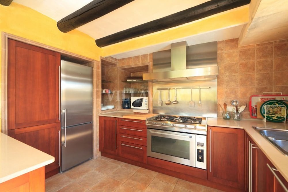 Can Coste by Vida Villas Private Pool Mountain Views Walk to Town