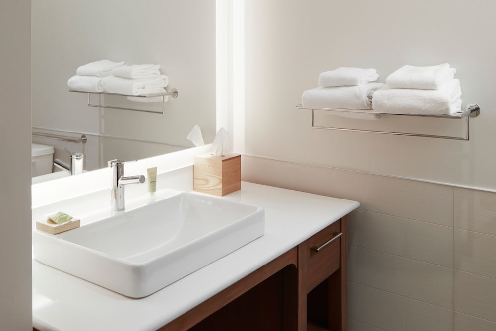 Fort Myers Vacations - Element Charlotte Uptown - Property Image 2