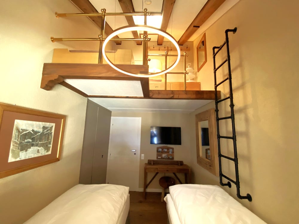 Elfi- luxury mountain bijou