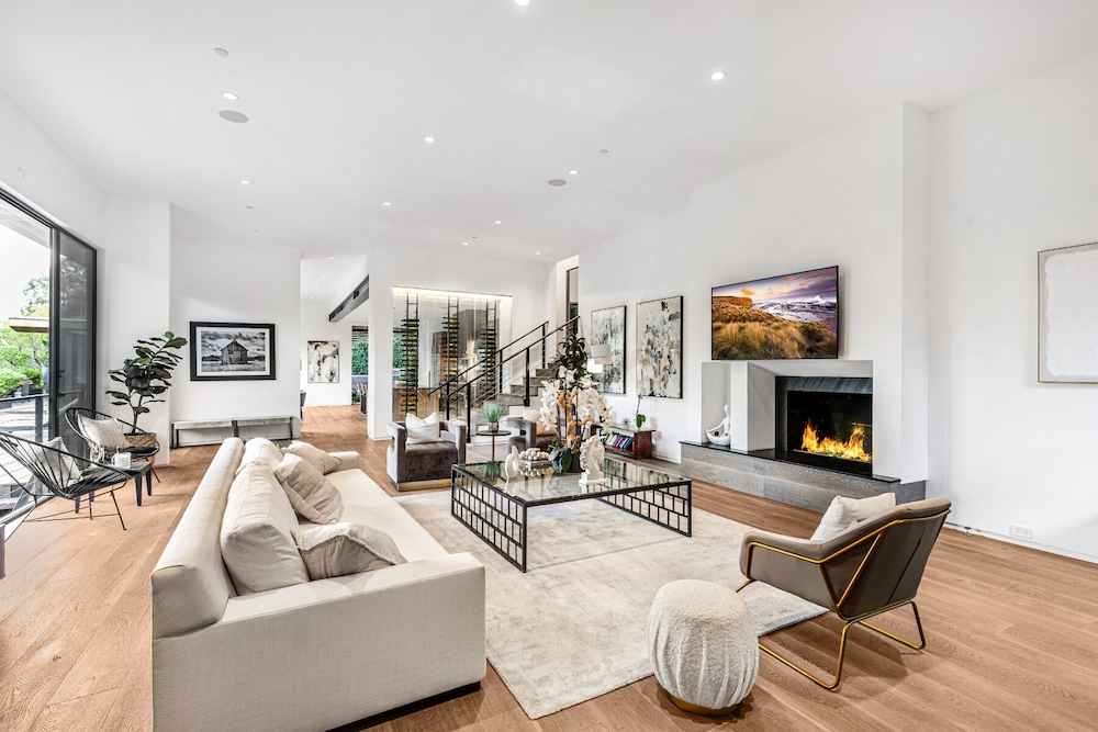 Beverly Glen Hillside Haven