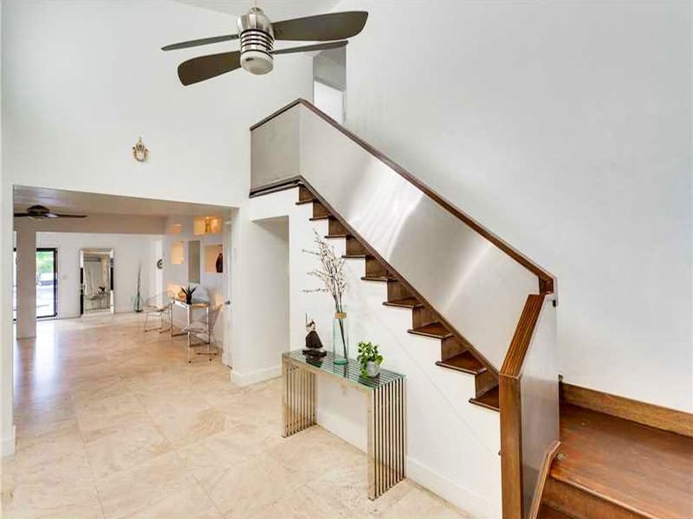 5 Bedroom Homes in Miami Beach by TMG