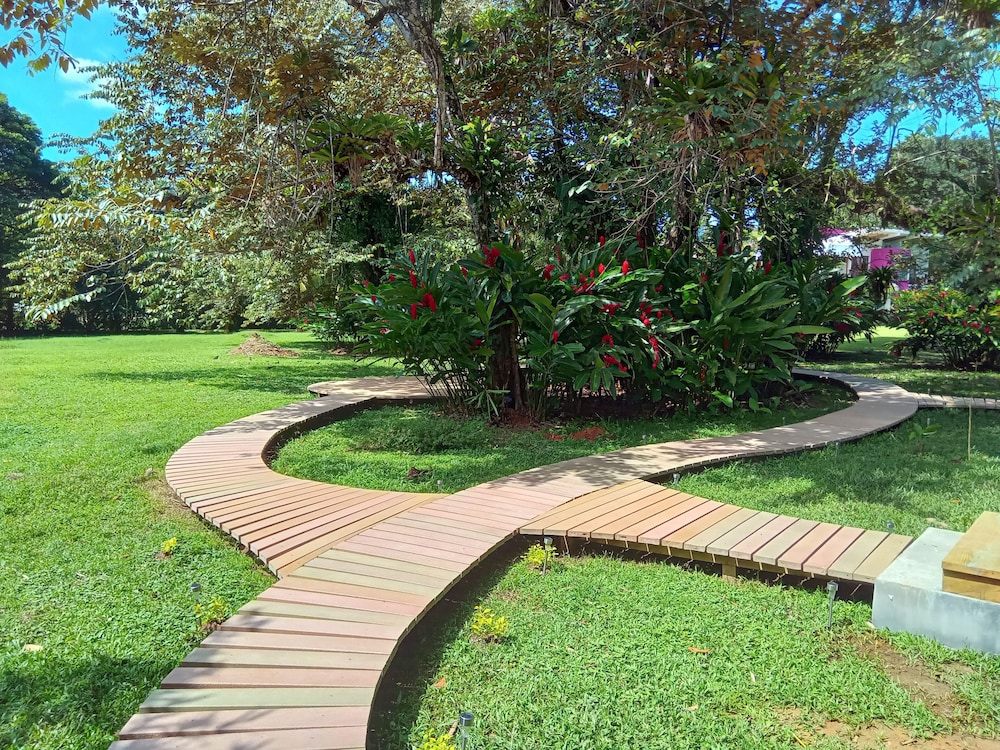 Cabañas Naturaleza view 2