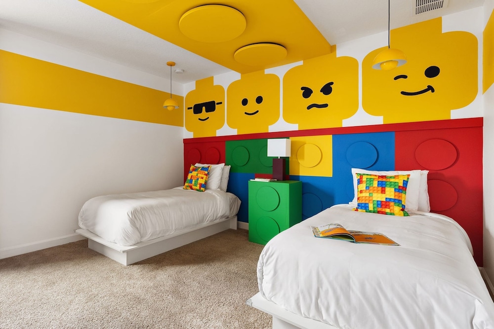 Shadow Mountain Family Oasis w Game Room Pool Resort Access Themed Rooms