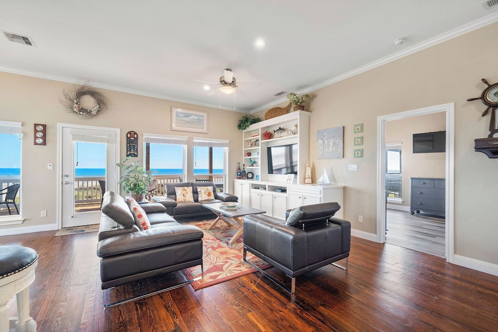 Beach Heaven by Ryson Vacation Rentals