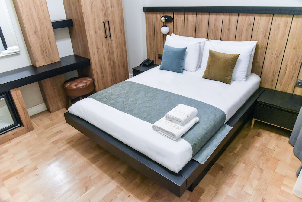 Luxir Hotel - Image 30