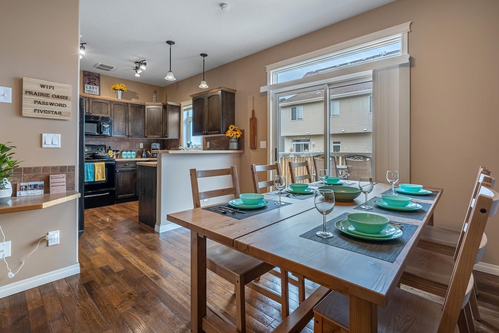 Prairie Oasis No Service Fees BBQ Patio TV