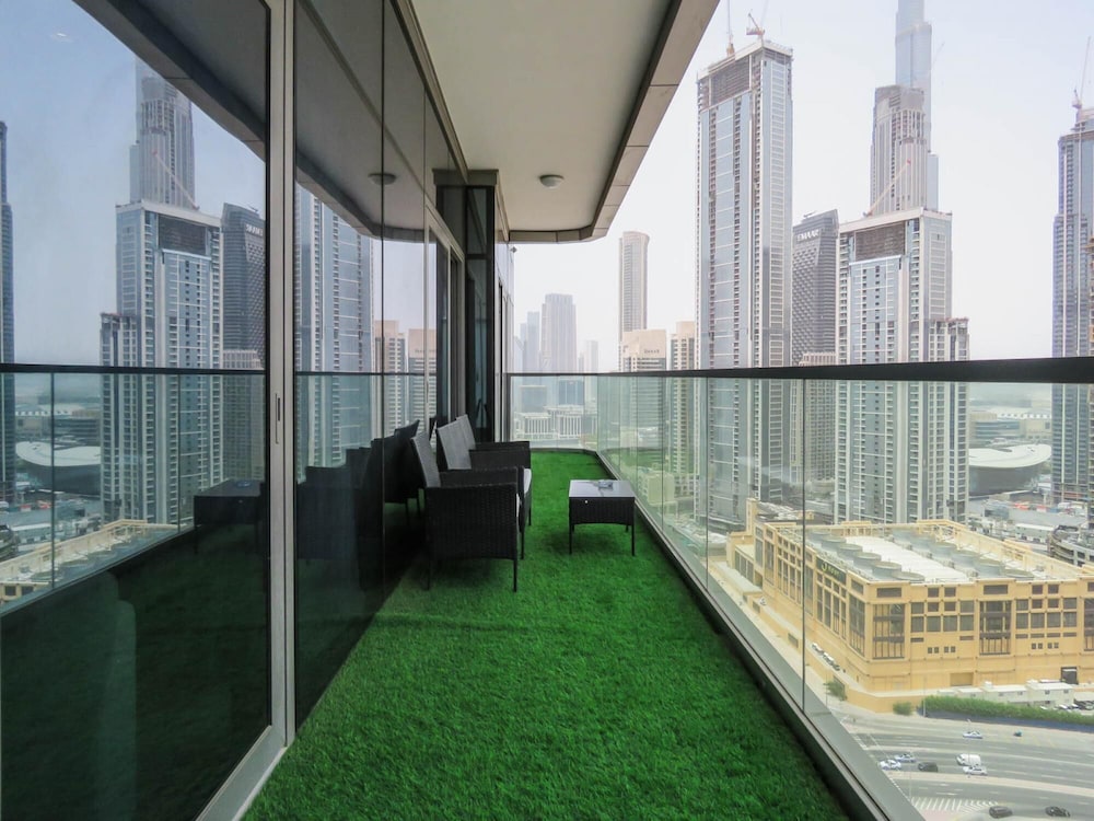 Paramount Midtown By Fortuneinn