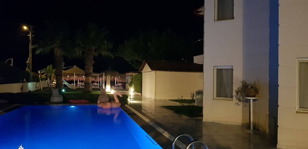 Tasev Apart Hotel