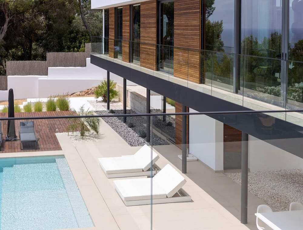 Amazing Villa With Infinity Pool