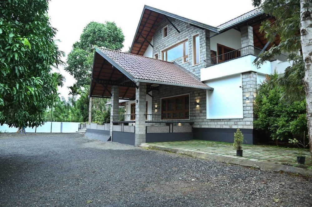 Minash villa by mirth Wayanad