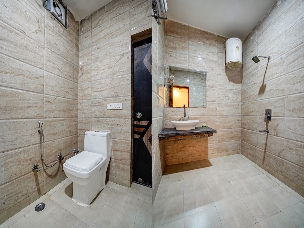 Hotel City Lite Near Delhi Airport