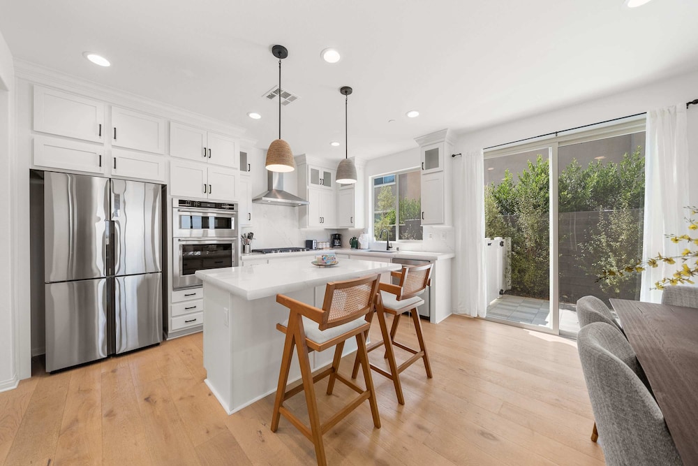 @ Marbella Lane - Curated 5BR in Upscale RMV Haven