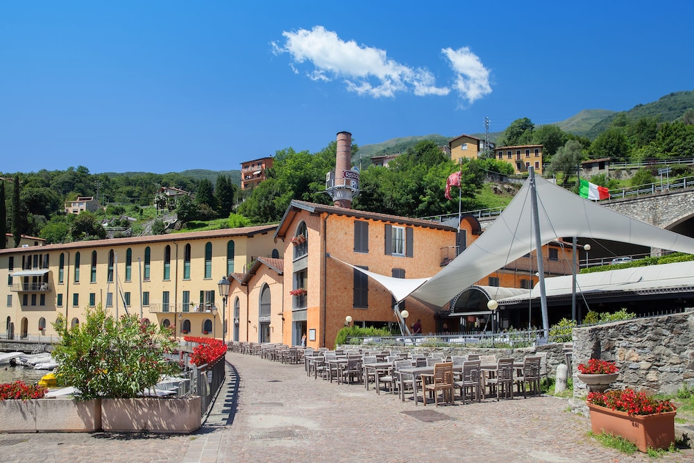 Cremia Dreamhouse