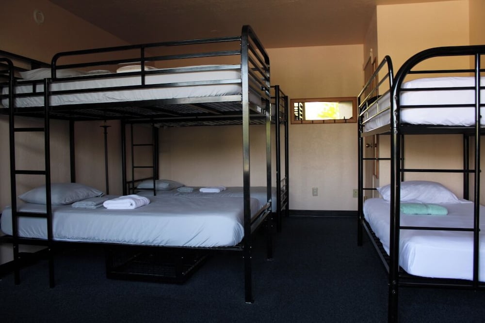 Ashland Vacations - Ashland Commons Hostel - Property Image 55