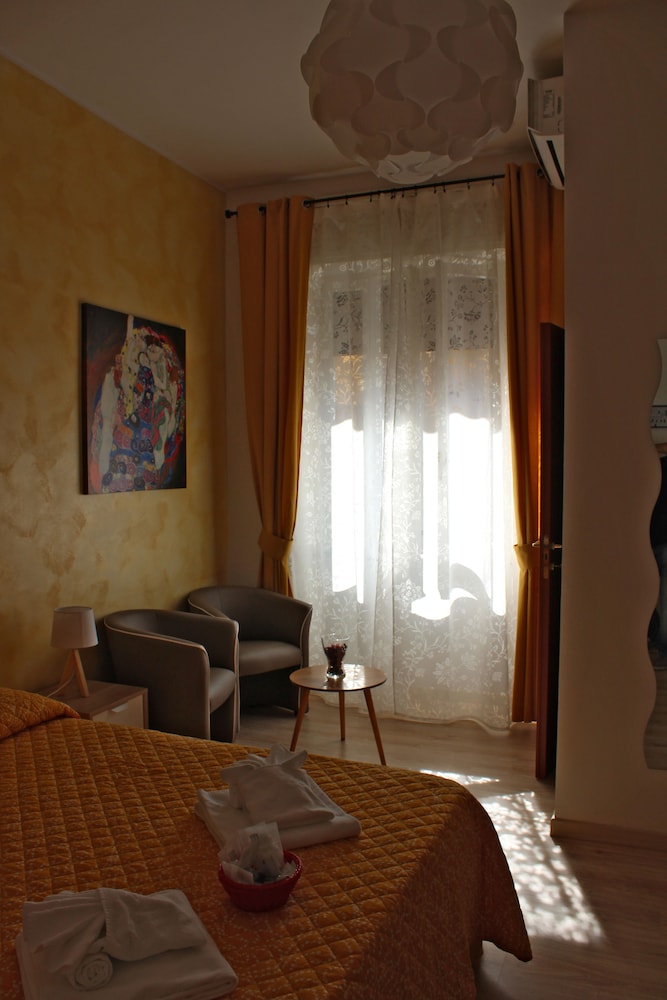 Damiani & Sister Guest House
