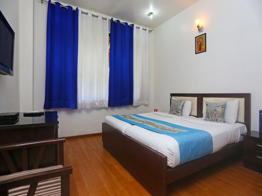 OYO 947 Hotel Palazzo Di Lara