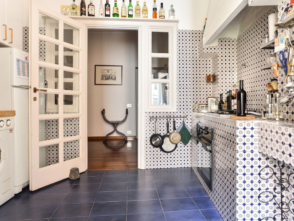 Spanish Steps Apartment