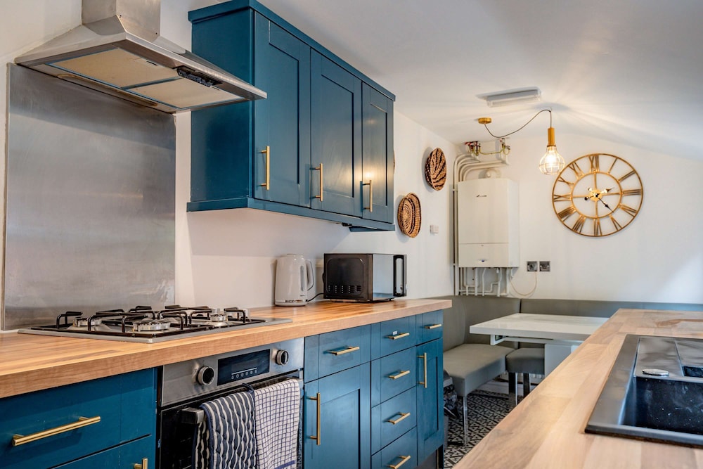 Host Stay Park Street Abode