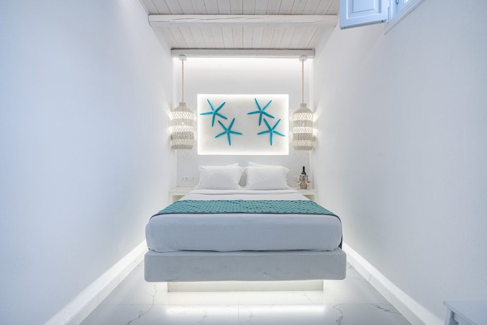 Oia Sunset Villas
