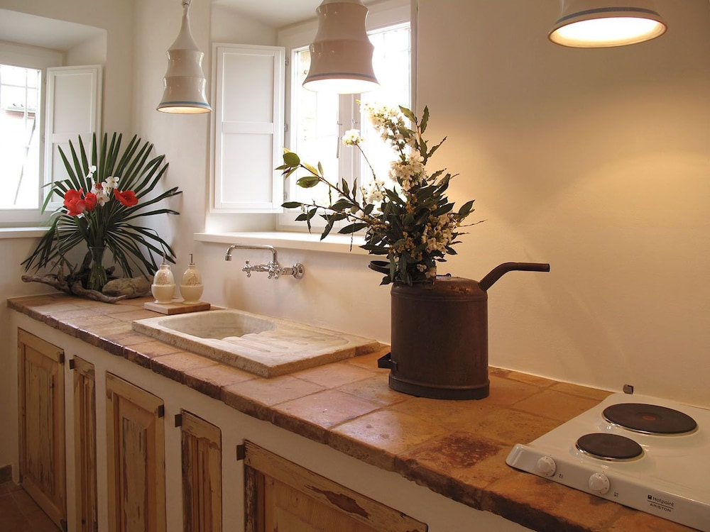 Castello di Granarola Relais – Adults Friendly
