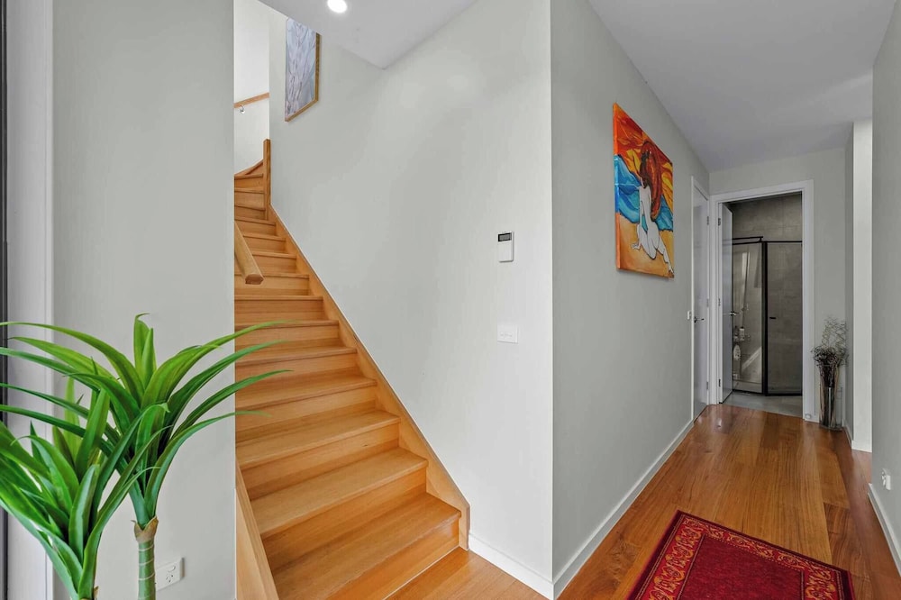 Luxurious Townhouse7 km to CBD