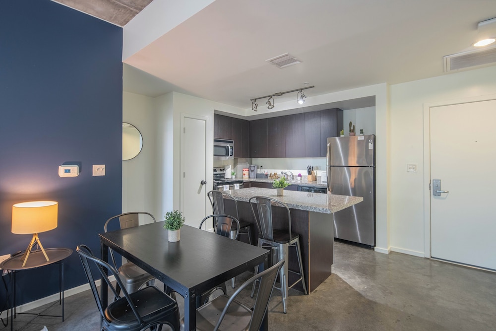 ROVE LIVING/KL - Roosevelt Point