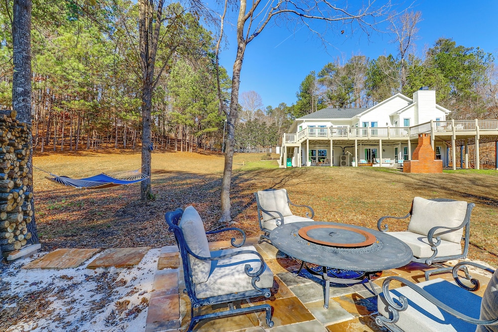 Private Lake & Trails: Secluded Woodstock Retreat