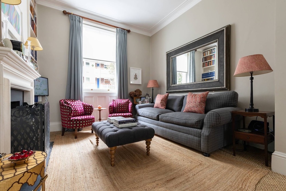 Alderney Street V by Onefinestay