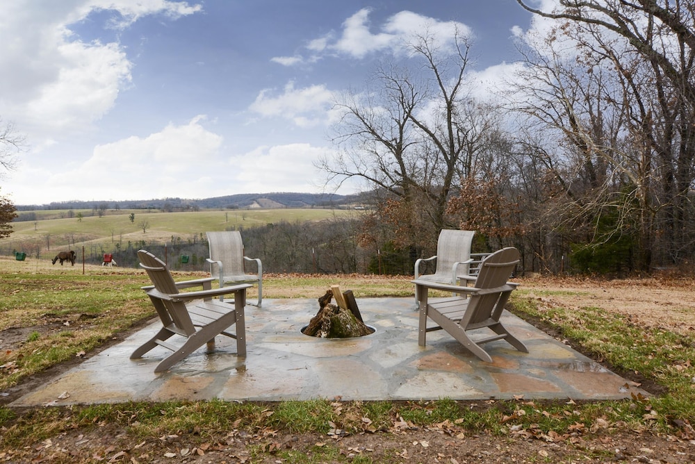 Omaha Vacations - Llama House - Property Image 33