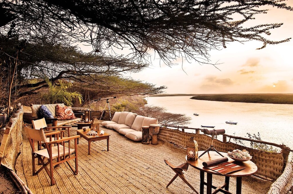 Mikes Camp Kiwayu